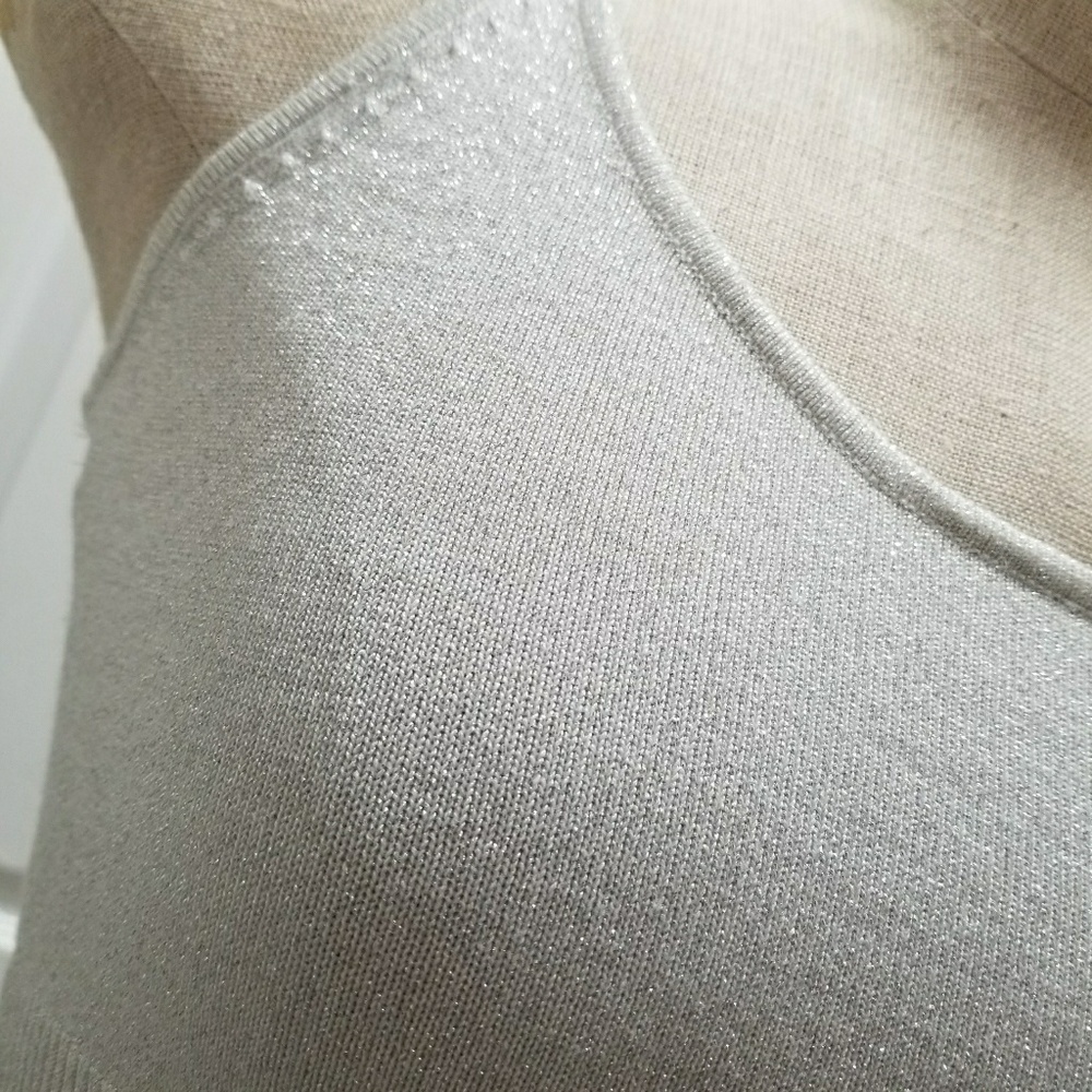 NEW GUESS Halter Top - Picture 2 of 4